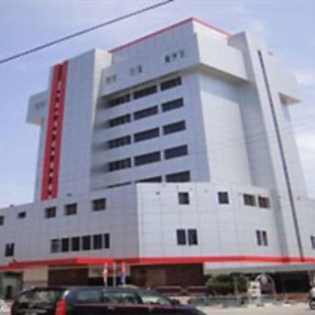 The Silver Inn Batu Pahat Bagian luar foto
